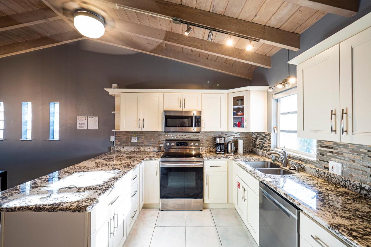 Newly Renovated 3Br2Ba Duplex With Private Dock Villa Key Colony Beach Eksteriør billede